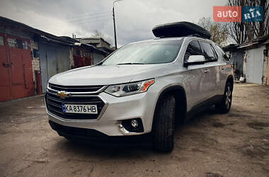 Характеристики Chevrolet Traverse Позашляховик / Кросовер
