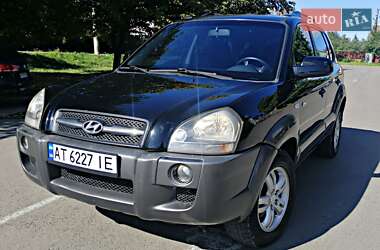 Характеристики Hyundai Tucson Позашляховик / Кросовер
