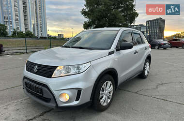 Характеристики Suzuki Vitara Позашляховик / Кросовер