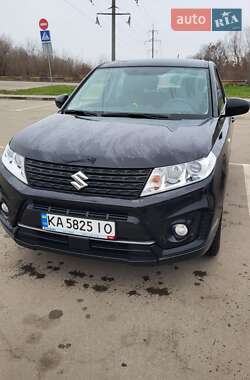 Характеристики Suzuki Vitara Внедорожник / Кроссовер