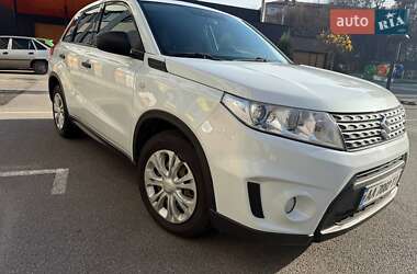 Характеристики Suzuki Vitara Позашляховик / Кросовер