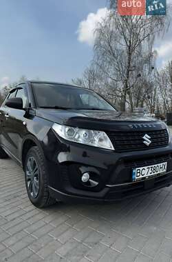 Характеристики Suzuki Vitara Внедорожник / Кроссовер