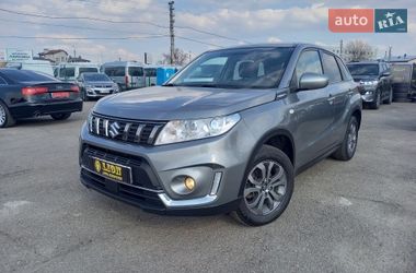 Характеристики Suzuki Vitara Позашляховик / Кросовер