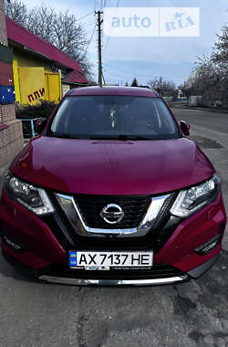 Характеристики Nissan X-Trail Внедорожник / Кроссовер