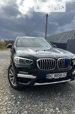 Характеристики BMW X3 Позашляховик / Кросовер