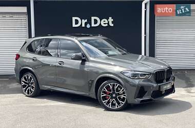 Характеристики BMW X5 M Позашляховик / Кросовер