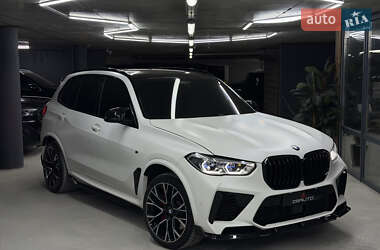 Характеристики BMW X5 M Внедорожник / Кроссовер