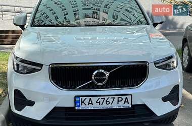 Цены Volvo XC40 Внедорожник / Кроссовер