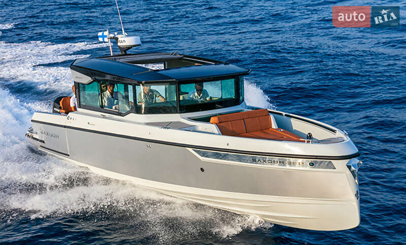 Моторна яхта