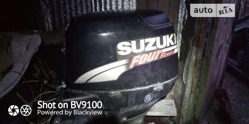 Лодка Suzuki Marine