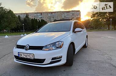 Volkswagen  SE 2015