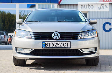 Volkswagen  SEL 2013