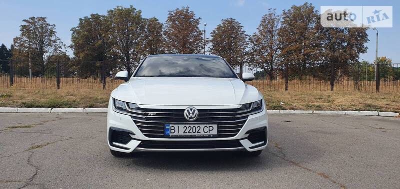 Лифтбек Volkswagen Arteon