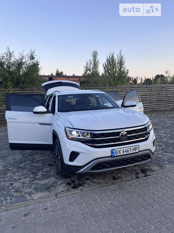 Volkswagen Atlas Cross Sport
