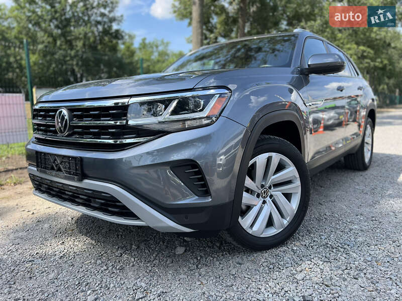 Позашляховик / Кросовер Volkswagen Atlas Cross Sport