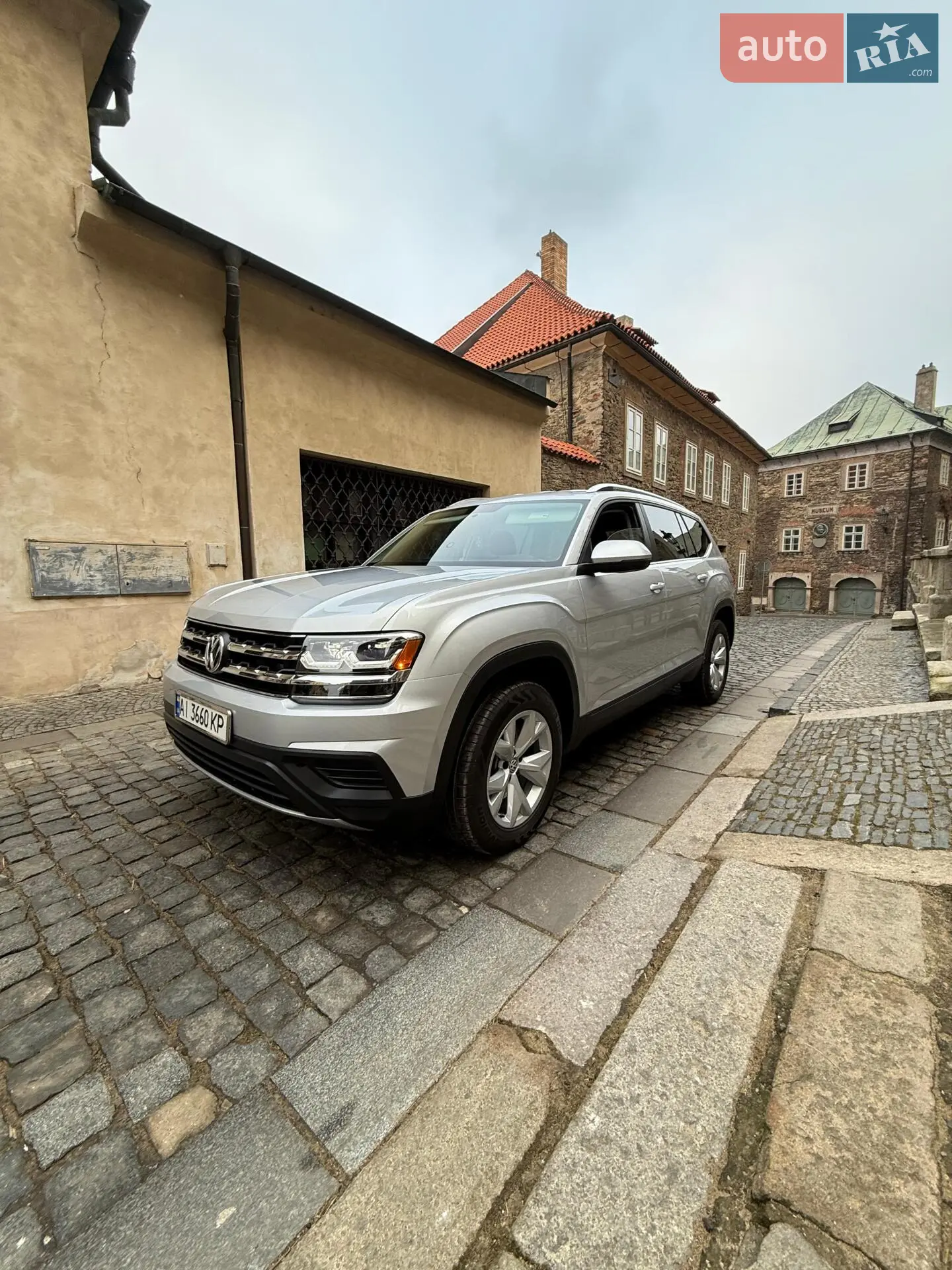 Volkswagen Atlas 2017 VIN 1V2AP2CA2JC537564 фото оголошення 2 з 27