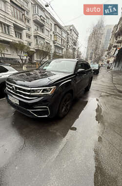 Volkswagen Atlas  2021