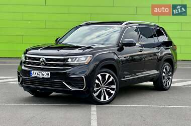 Volkswagen Atlas  2021