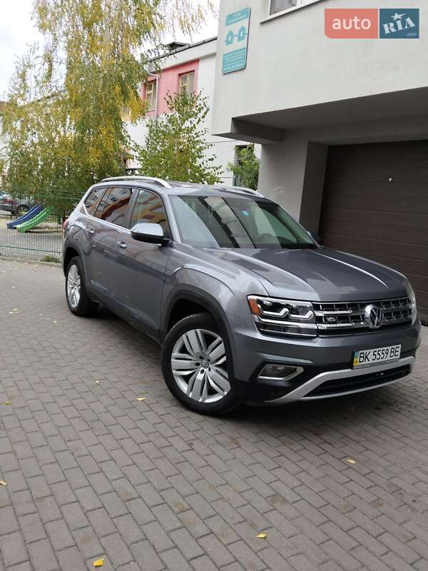 Внедорожник / Кроссовер Volkswagen Atlas