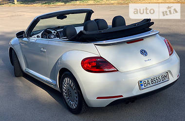 Volkswagen Beetle Cabrio 2016