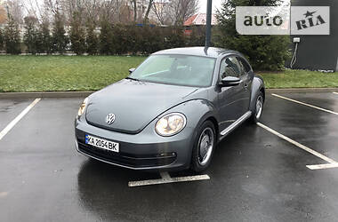 Volkswagen Beetle  2011