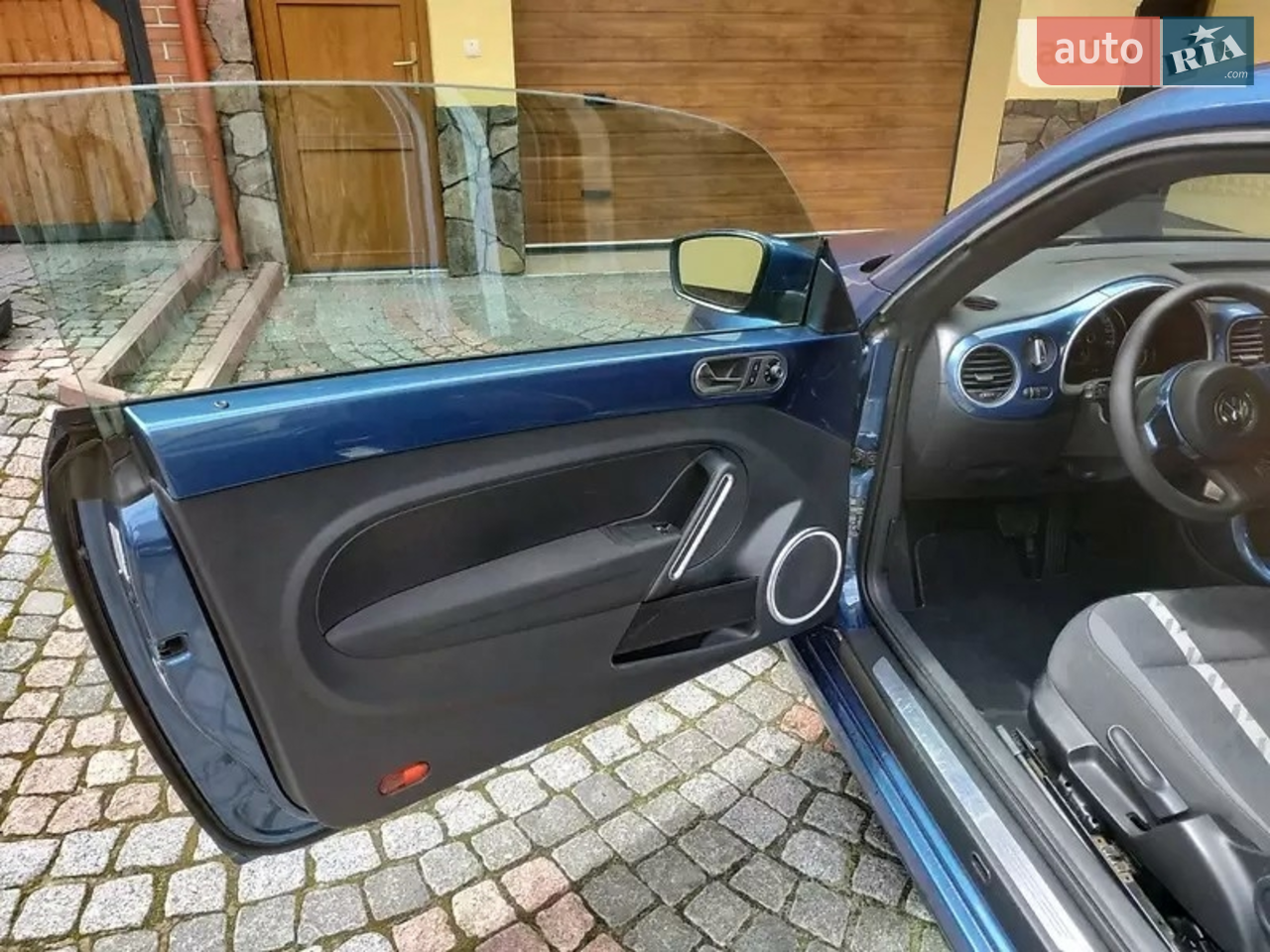 2017 Volkswagen Beetle - мініатюра 2