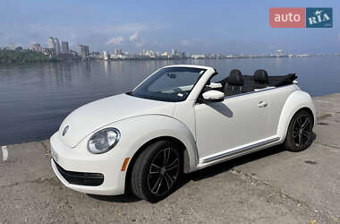 Volkswagen Beetle  2013