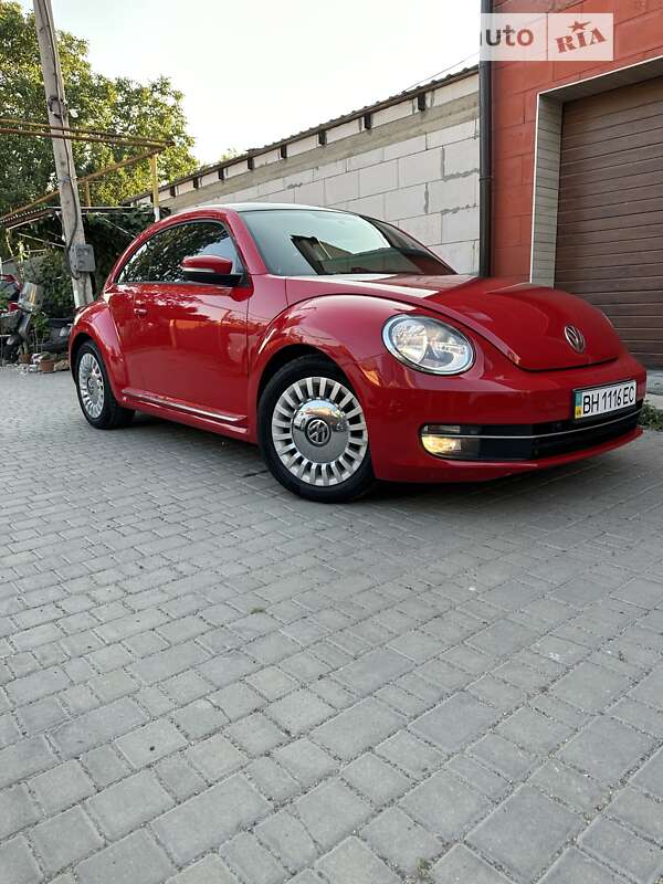 Хетчбек Volkswagen Beetle