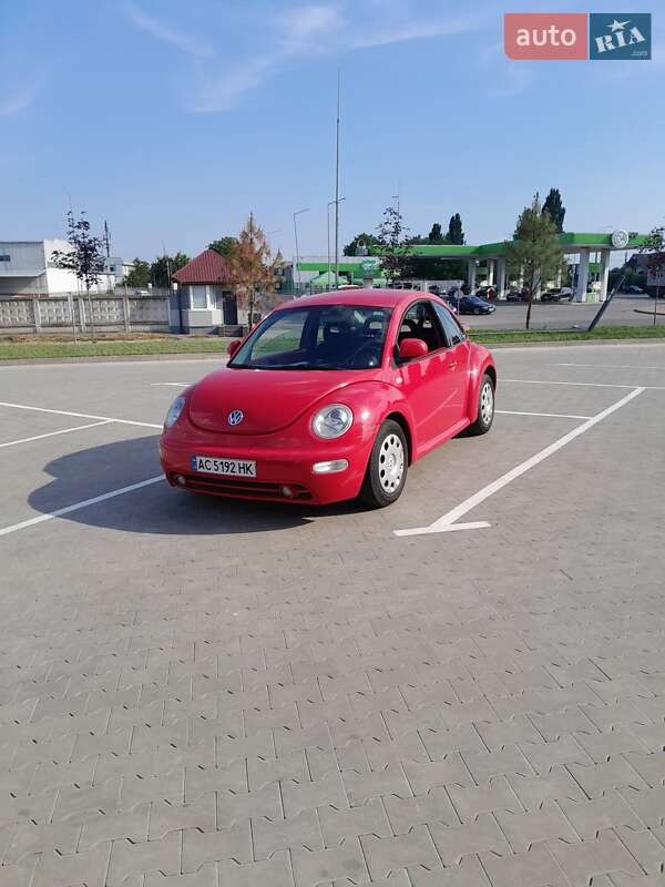 Легковые Volkswagen Beetle
