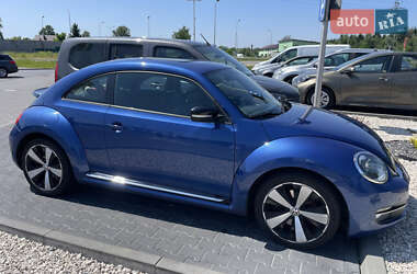 Volkswagen Beetle  2012