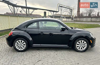 Volkswagen Beetle  2012