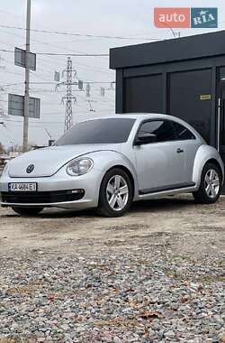 Volkswagen Beetle  2012