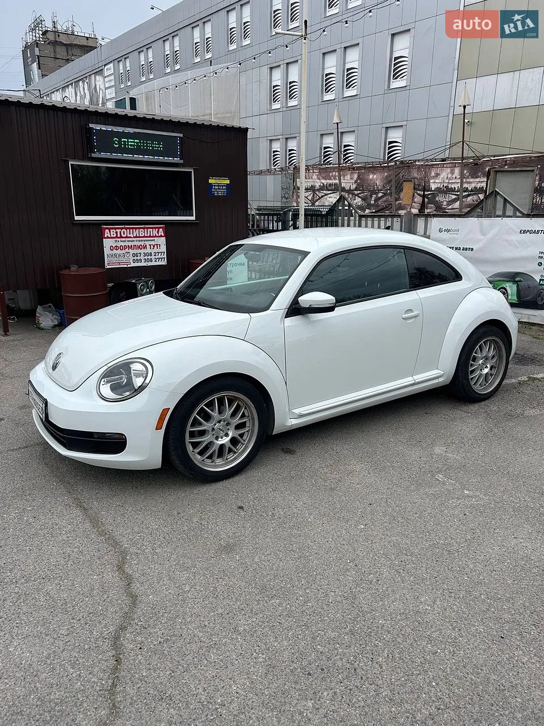 Volkswagen Beetle 2013 VIN 3VWJ07AT6EM633657 фото оголошення 4 з 13