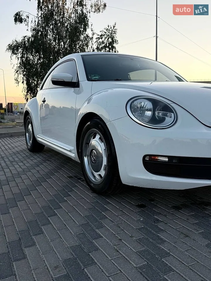 2014 Volkswagen Beetle - мініатюра 4