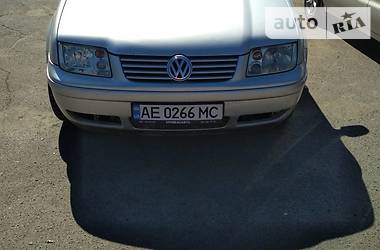 Volkswagen Bora  2001