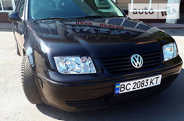 Volkswagen Bora  2002