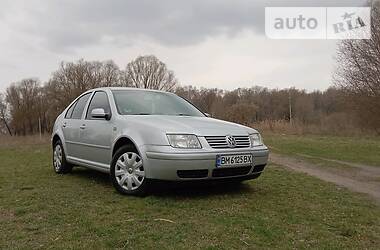 Volkswagen Bora  2001