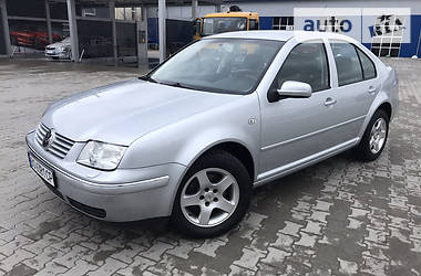 Volkswagen Bora RIDNA. FARBA 2004