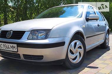 Volkswagen Bora  1999