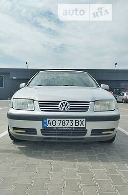 Volkswagen Bora  2000