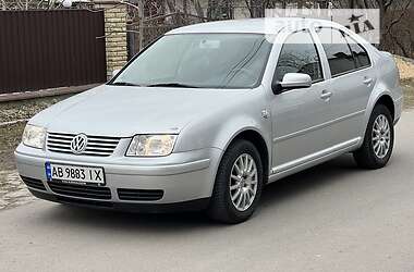 Volkswagen Bora  2002