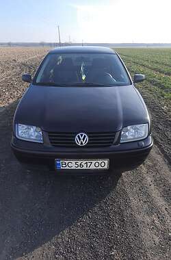 Volkswagen Bora  1998