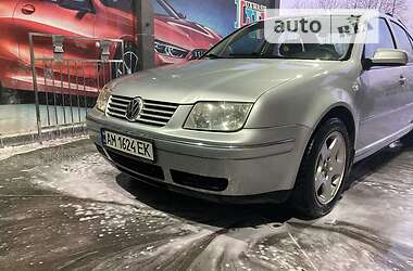 Volkswagen Bora  2002