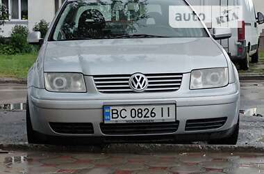 Volkswagen Bora  2000