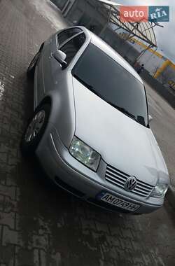 Volkswagen Bora  2002