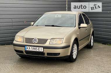 Volkswagen Bora  2002