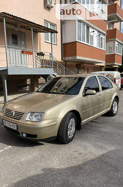 Volkswagen Bora  2002