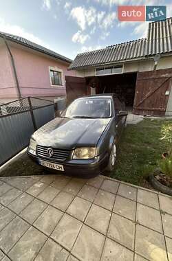 Volkswagen Bora  2000