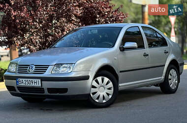 Volkswagen Bora 2003
