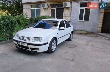 Volkswagen Bora  2000